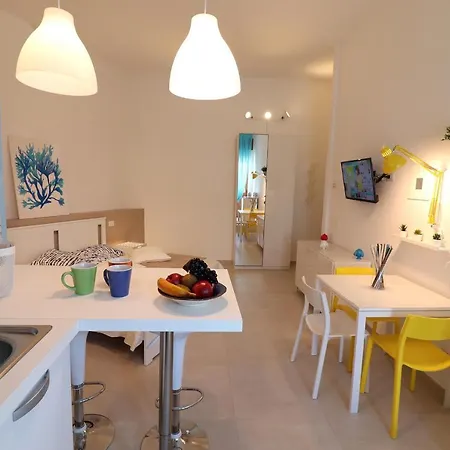 Holiday Maya In 2 Places