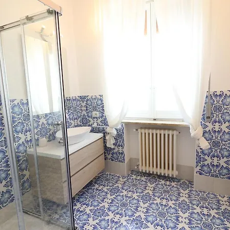 Holiday Maya In 2 Places