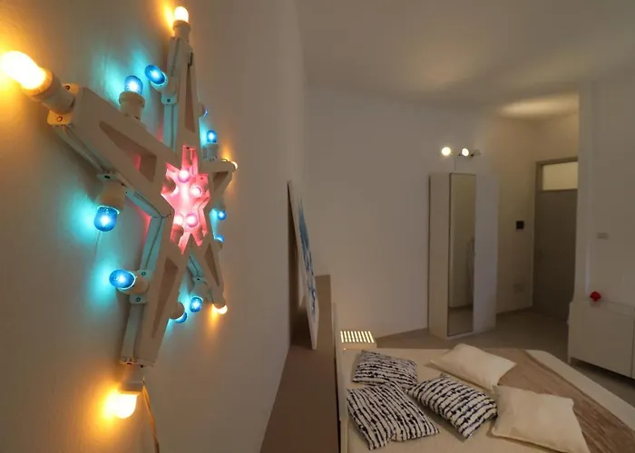 Maya In 2 Places * Otranto