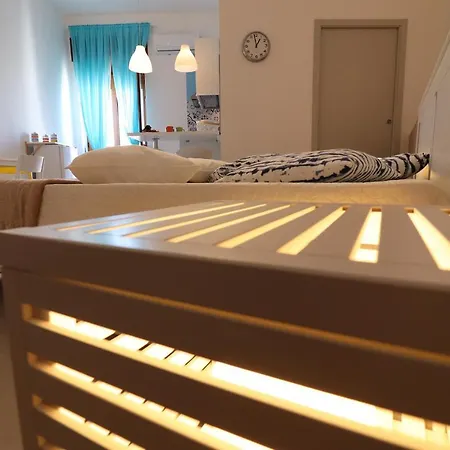 Maya In 2 Places * Otranto